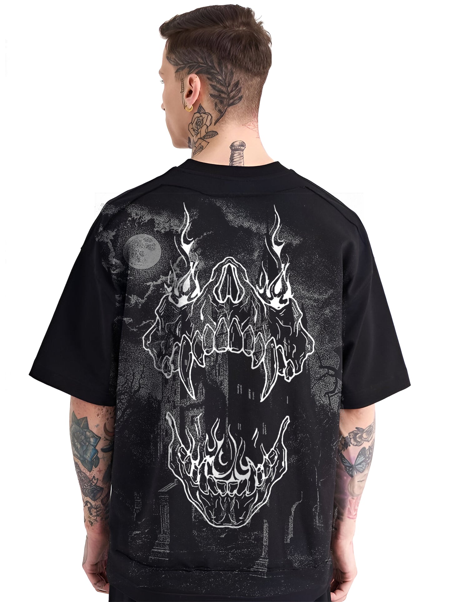 VEXAHORN OVERSIZED FIT T-SHIRT